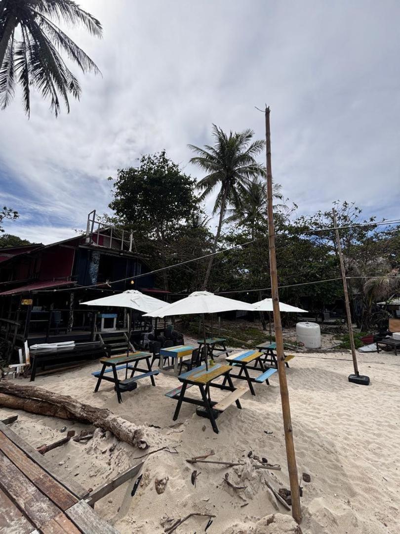 The Room Inn - Pasir Panjang Kampung Kuala Besut Exterior foto