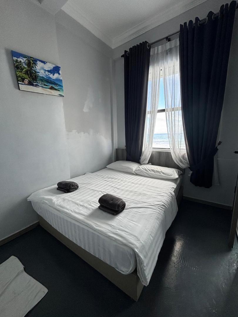 The Room Inn - Pasir Panjang Kampung Kuala Besut Exterior foto